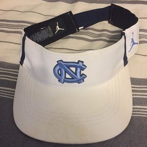 UNC Jordan visor